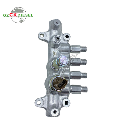 kaufen 4HK1 Common Rail Montage 095440-0350 8-97306063-4 8973060634 für den Hitachi Bagger ZX200-3 ZX210-3 Online-Herstellung